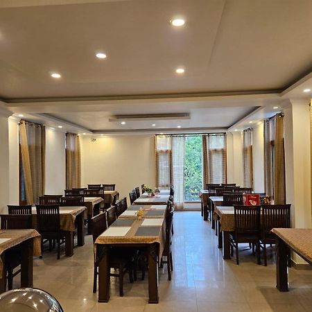 Hotel Akash Regency Manāli Exteriér fotografie