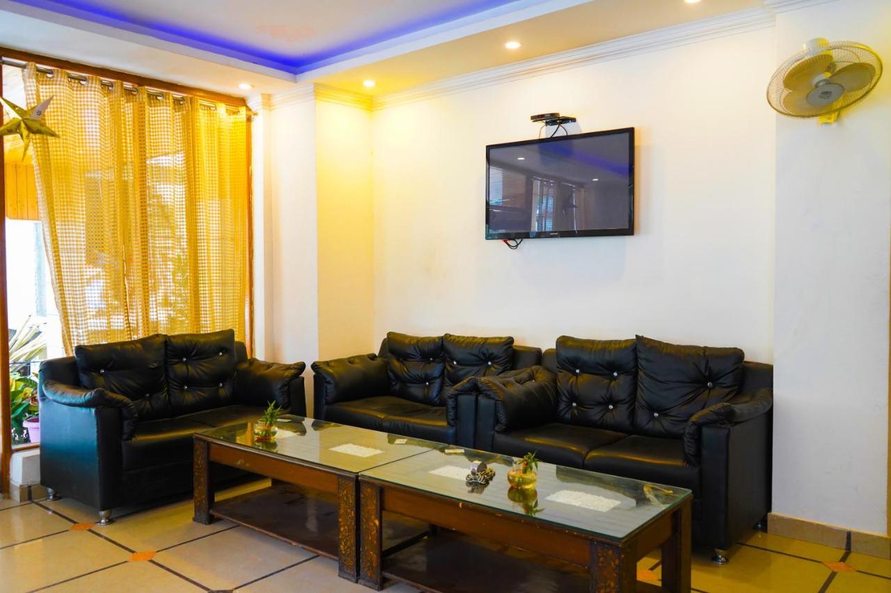Hotel Akash Regency Manāli Exteriér fotografie